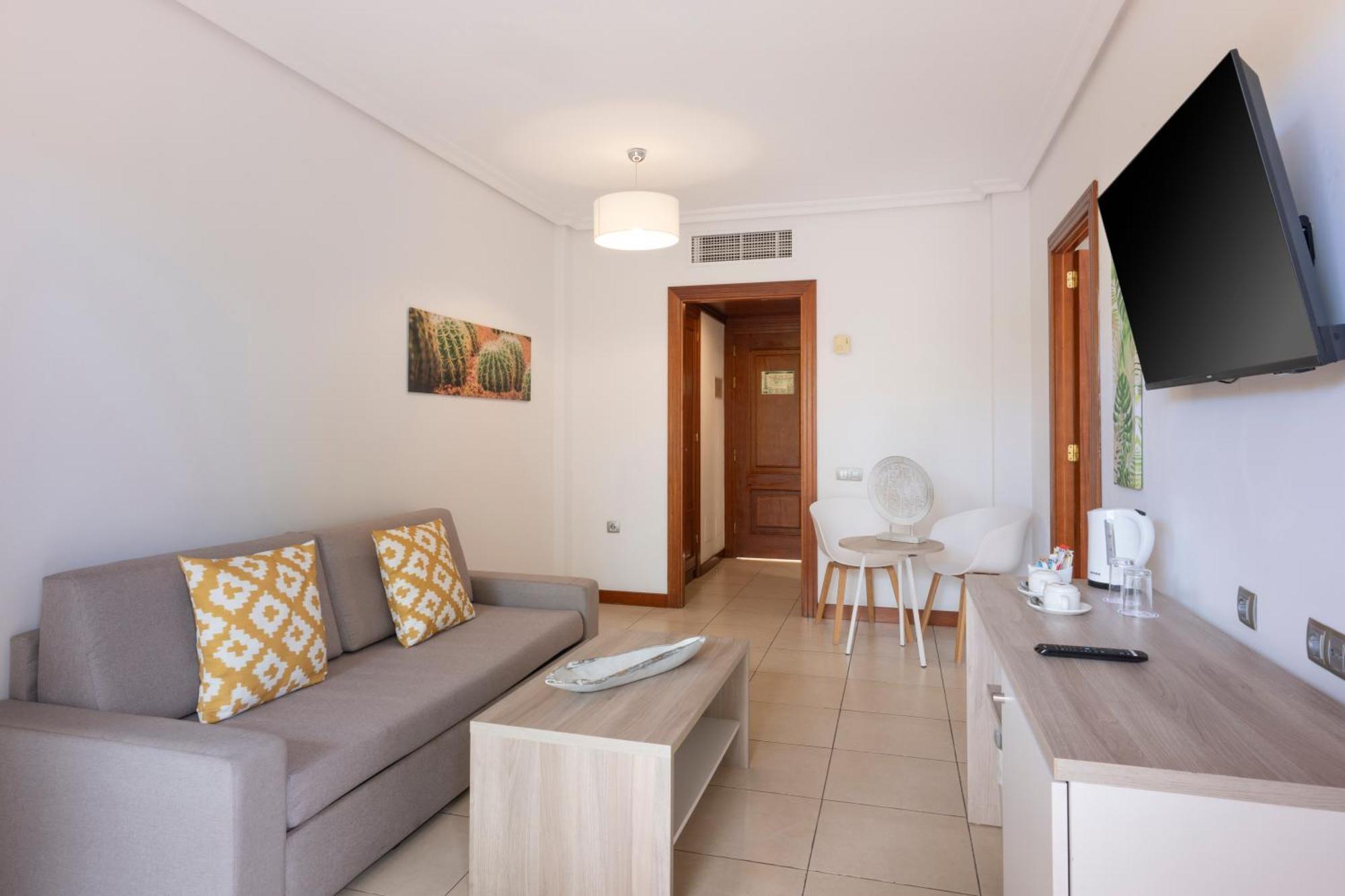 Landmar Costa Los Gigantes Family Resort Puerto de Santiago  Buitenkant foto